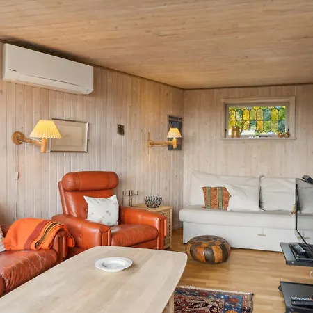 Cozy Summer House With View To The And Nature بيت للعطل Ebberup
