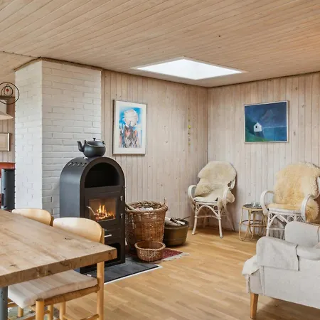 بيت للعطل Cozy Summer House With View To The And Nature *