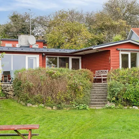 Cozy Summer House With View To The And Nature بيت للعطل